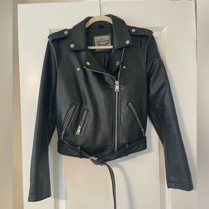 Levi’s Black Faux Leather Jacket - Size Medium
